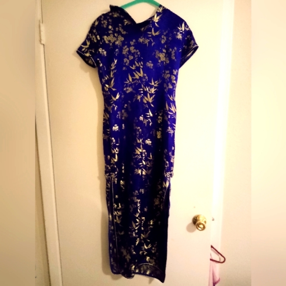 Asian dress (m)